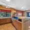 Mintee 4 by Discover Stradbroke
