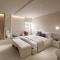 Lore Hotel