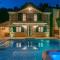 Villa Old House with Pool, Jacuzzi - Šumet