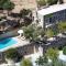 Zos Suites