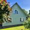 Private family Villa with sauna, hot tub, playground and outside lounge area - Pärnu