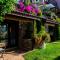 Badem Tatil Evi