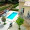 Villa Lara II with private pool - Ližnjan