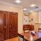 Papa Jons apartment by Bakuapart