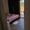 Aurelia Apartments, Vir
