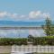 Juan de Fuca Waterfront Hotel & Cottages - Sequim