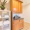 Steps to Beach and Amazing Ocean Views - Miramar Home - Гаф-Мун-Бей