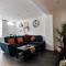 Group Bookings: Up To 30 Guests Across 5 Spacious Flats! Keyless Access Free Wifi & Parking - Birmingham