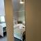 Group Bookings: Up To 30 Guests Across 5 Spacious Flats! Keyless Access Free Wifi & Parking - Birmingham