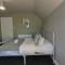 Group Bookings: Up To 30 Guests Across 5 Spacious Flats! Keyless Access Free Wifi & Parking - Birmingham