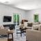 Lakefront Cabins - Boat Dock - Firepit - Hudson Bend