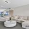 Esplanade Escape by Wine Coast Holidays
