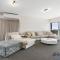 Esplanade Escape by Wine Coast Holidays