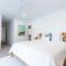 Tranquil Whitehaven Retreat in Mooloolaba