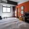 Huzi Room