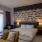 Huzi Room