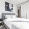 West Side CBD Base Close to DiningArtShopping!