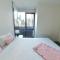 Harbour Escape Apartments Docklands