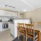 Spacious Apartment, Parking, Pool In Perth