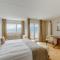 Hotel Mona