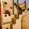 EvnOikon I- Jacuzzi Cave House in Fira - Фіра