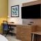 Holiday Inn Express & Suites Mountain View Silicon Valley by IHG