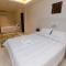 Pyramids Land Suites - 开罗