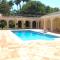 Prestigious Villa with Vintage Charm in Kings & Queens Sotogrande - San Roque