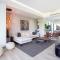 Upscale 2 BR, Ocean-View Backdrop and Private BBQ - Пуерто-Вальярта
