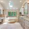 Stunning Mtn Views, Private Stream Evergreen Gem!