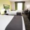 AmericInn and Suites by Wyndham Delafield-Waukesha-Milwaukee - Delafield