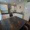 Comfortable and spacious 2 bedrooms Free parking - 诺丁汉