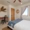 The Sunrise Suite private Hot Tub and shared pool - Джошуа-Три