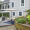 Charming Chatham Abode with Sunroom - 查塔姆