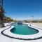 Original Homestead Cabin with shared pool - Joshua Tree