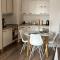 MoonLight Charming Shelter - 3BR 180º Balcony View - Oradea