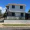 Sunny breeze 2 bed apt airport and beaches are close - سان خوان