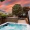 1 block to beach, Private Hot Tub, Fire Pit and BBQ - El Granada 1 block to beach, Private Hot Tub, Fire Pit and BBQ - El Granada