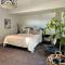 SEAduction Luxury Apartment