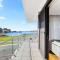 Harbour Towers Apartments, Free Parking & Tram Access - Hello Newcastle Accommodations