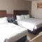 Mandarin Plaza Hotel