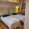 Great house- swimmingpool and jacuzzi -10km from Sarlat La Caneda