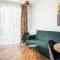 Sage Green Luxury Apartment - Varsó