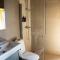 The Riverside Mountain Lodge - 110sqm clam luxury - including bed linens, towels,