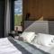 The Riverside Mountain Lodge - 110sqm clam luxury - including bed linens, towels,