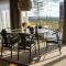 The Riverside Mountain Lodge - 110sqm clam luxury - including bed linens, towels,