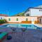 Villa Mira - with private pool - 莫斯塔尔
