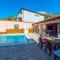 Villa Mira - with private pool - 莫斯塔尔