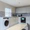 The Slipway Cabins with Hottub - Burscough