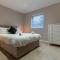 The Slipway Cabins with Hottub - Burscough